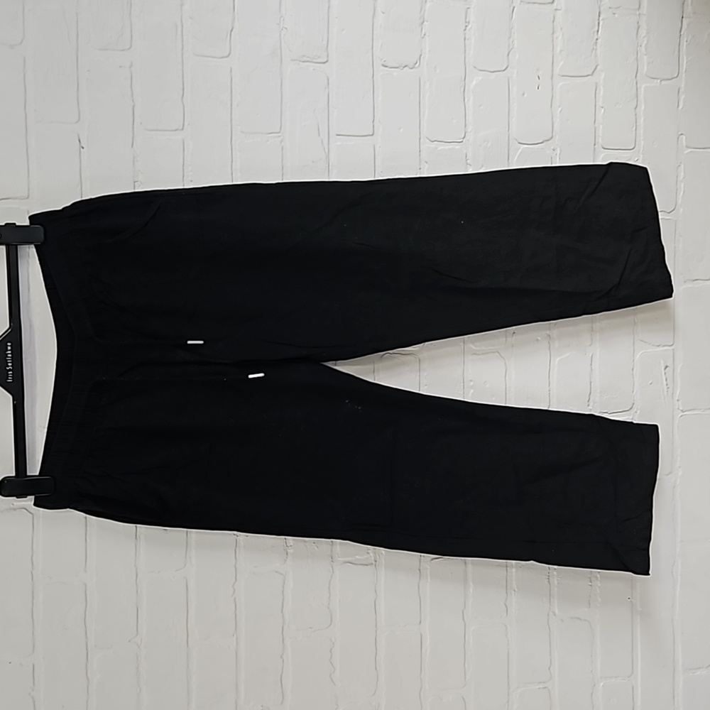 2/$10 Lightweight, cropped, cotton pants